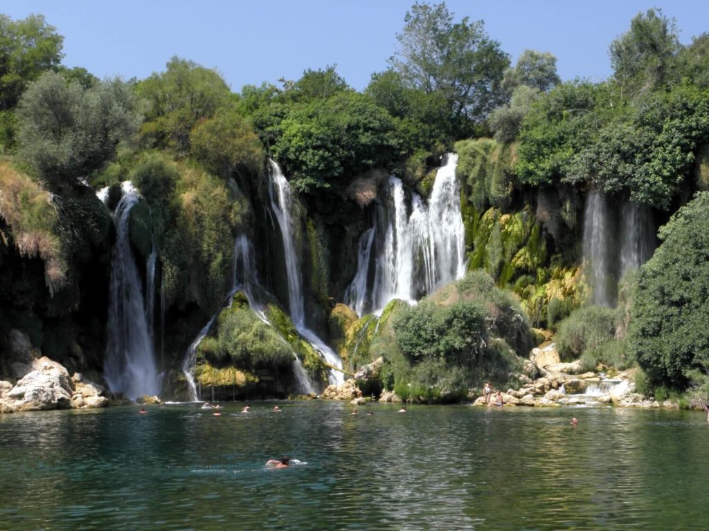 Przepiękny wodospad Kravice, Bośnia i Hercegowina